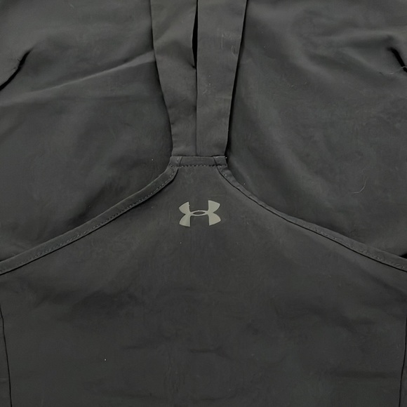 Under Armour Tank - Picture 3 of 3